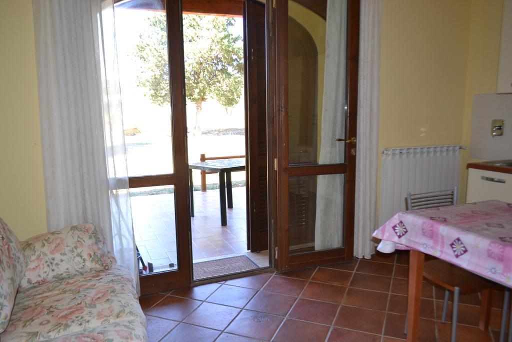 Agriturismo La Dolce Collina Villa Follonica Szoba fotó
